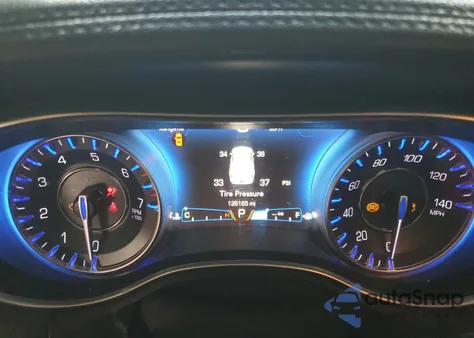 2016 Chrysler 300 Limited z USA, uszkodzony, nr VIN 2C3CCAAG7GH219506